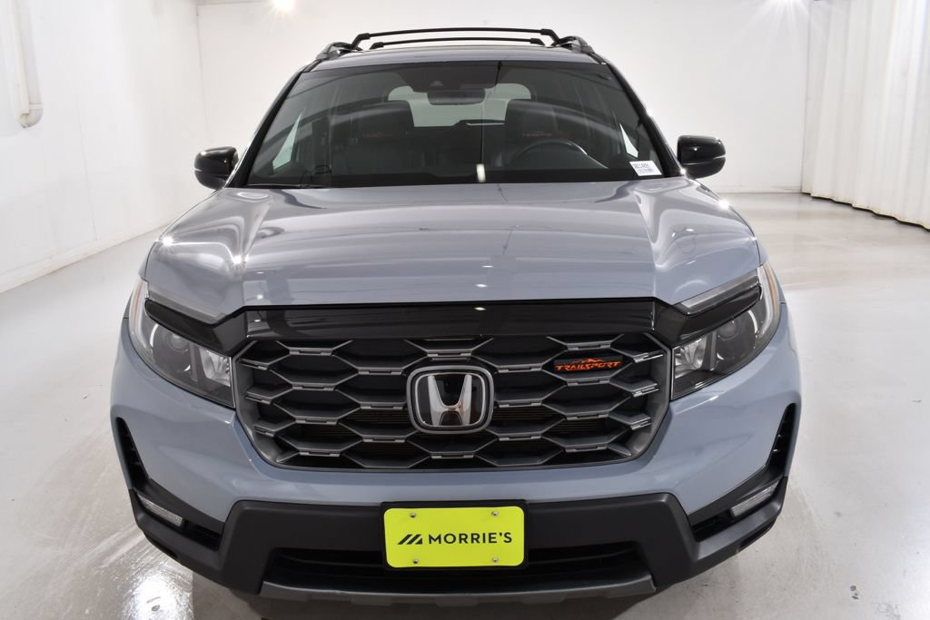 Used 2025 Honda Passport TrailSport image 3
