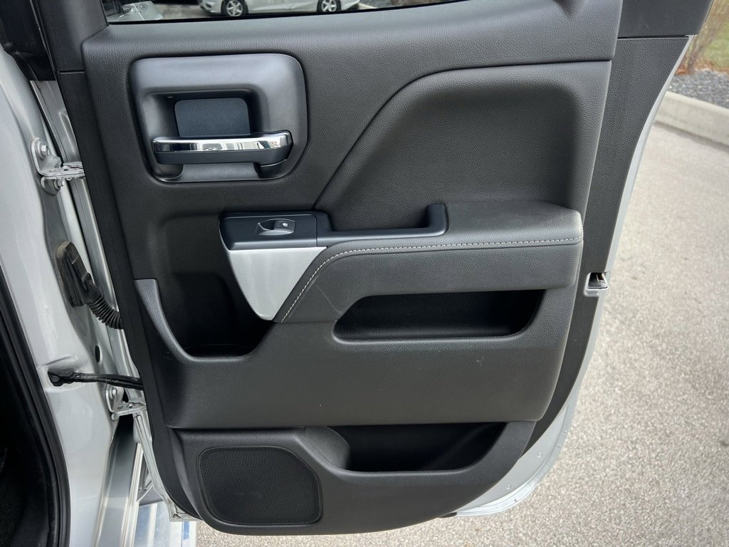 Used 2018 Chevrolet Silverado 1500 LT w/ All Star Edition image 32