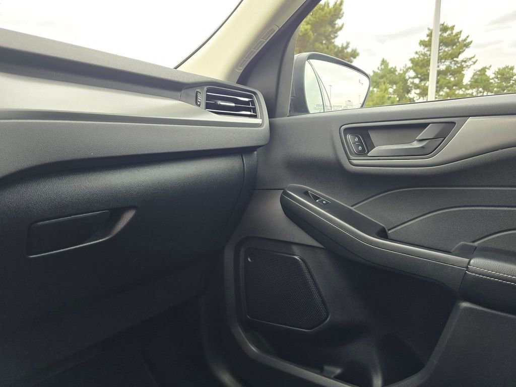 Used 2024 Ford Escape Active AWD/4WD image 29