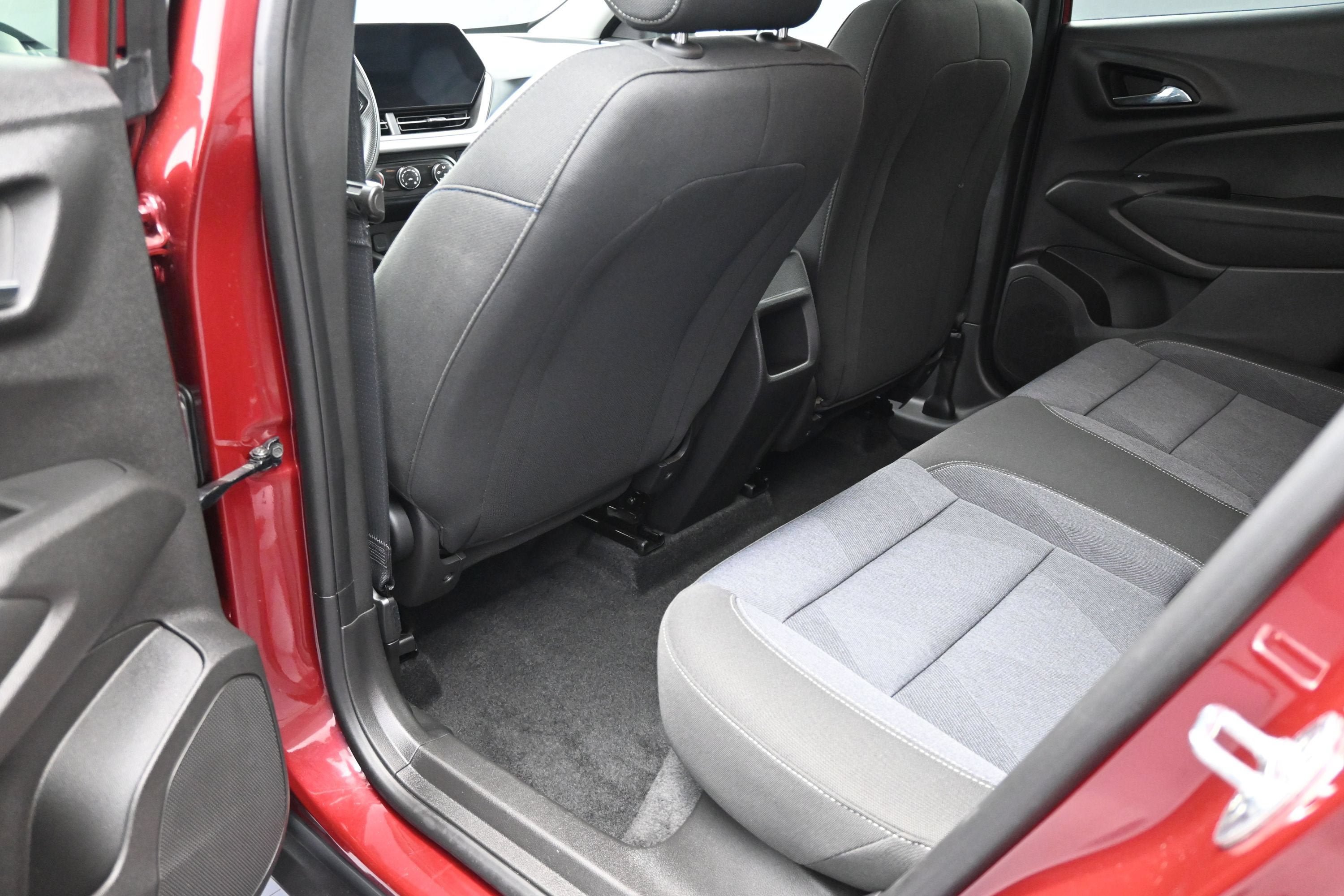 Used 2024 Chevrolet Trax LS FWD image 25