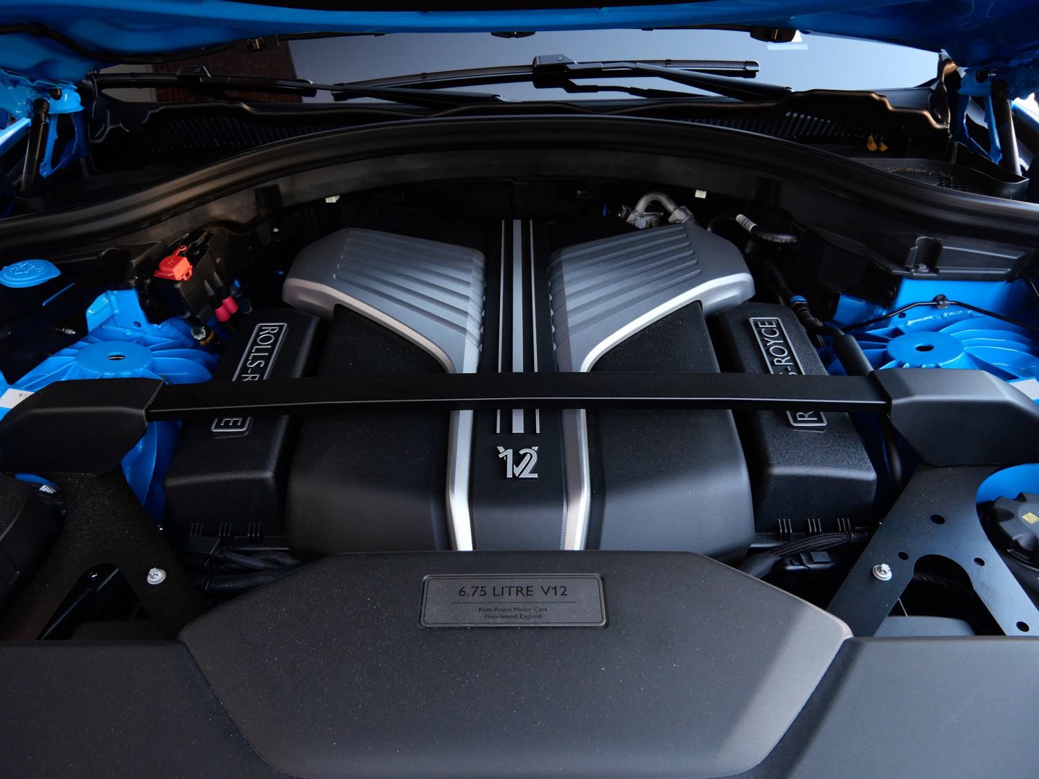 Used 2026 Rolls-Royce Cullinan AWD/4WD image 33