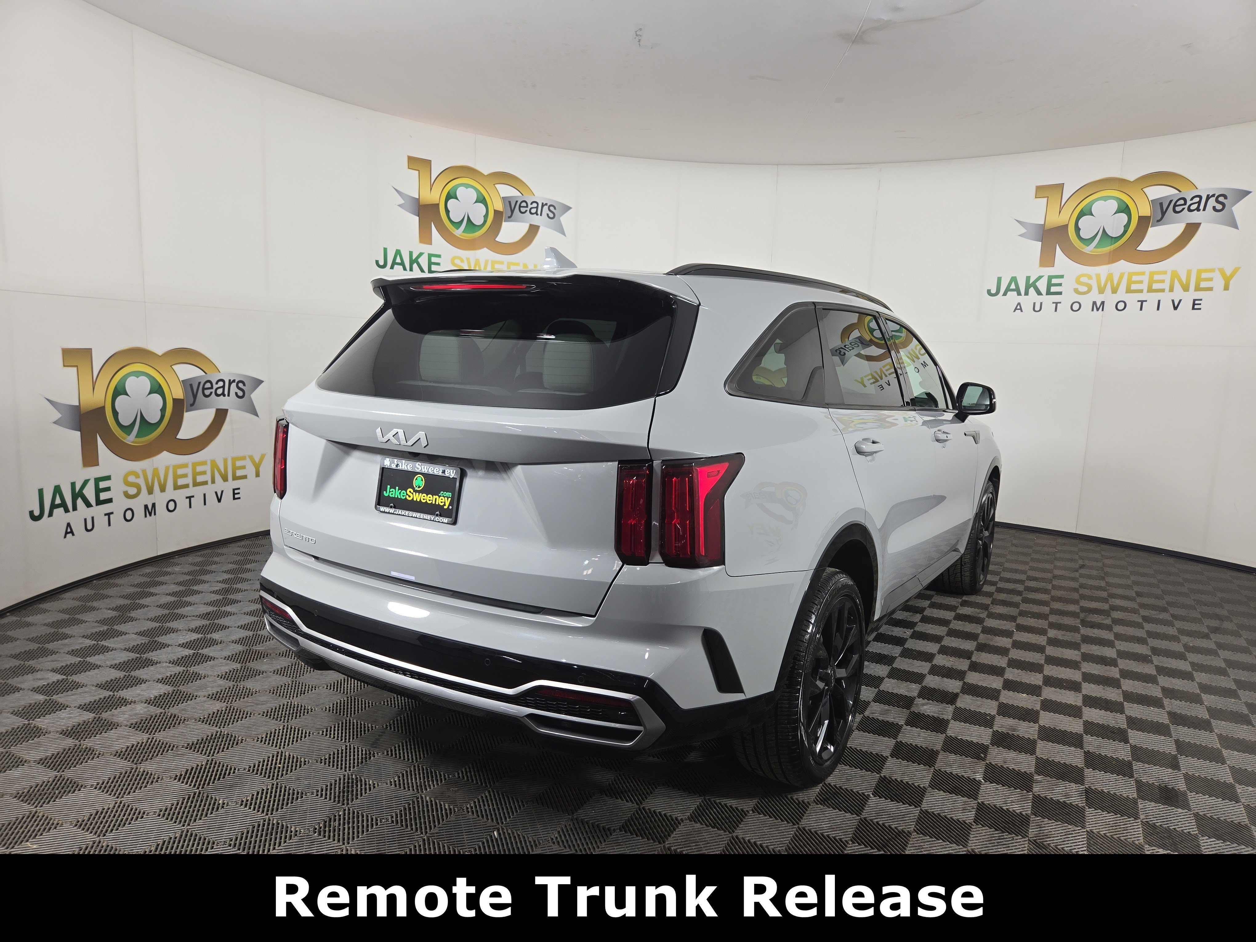 Used 2023 Kia Sorento SX image 9