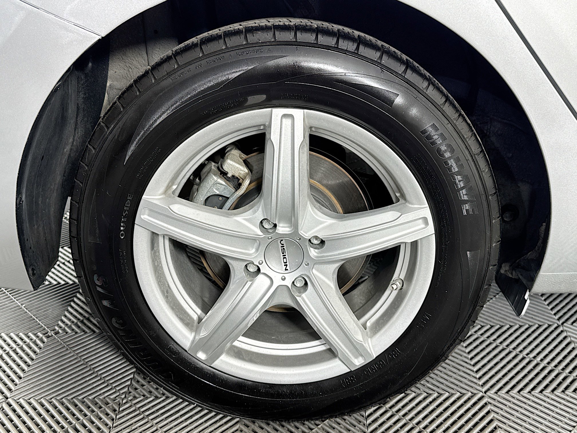 Used 2021 Hyundai Accent Limited image 53