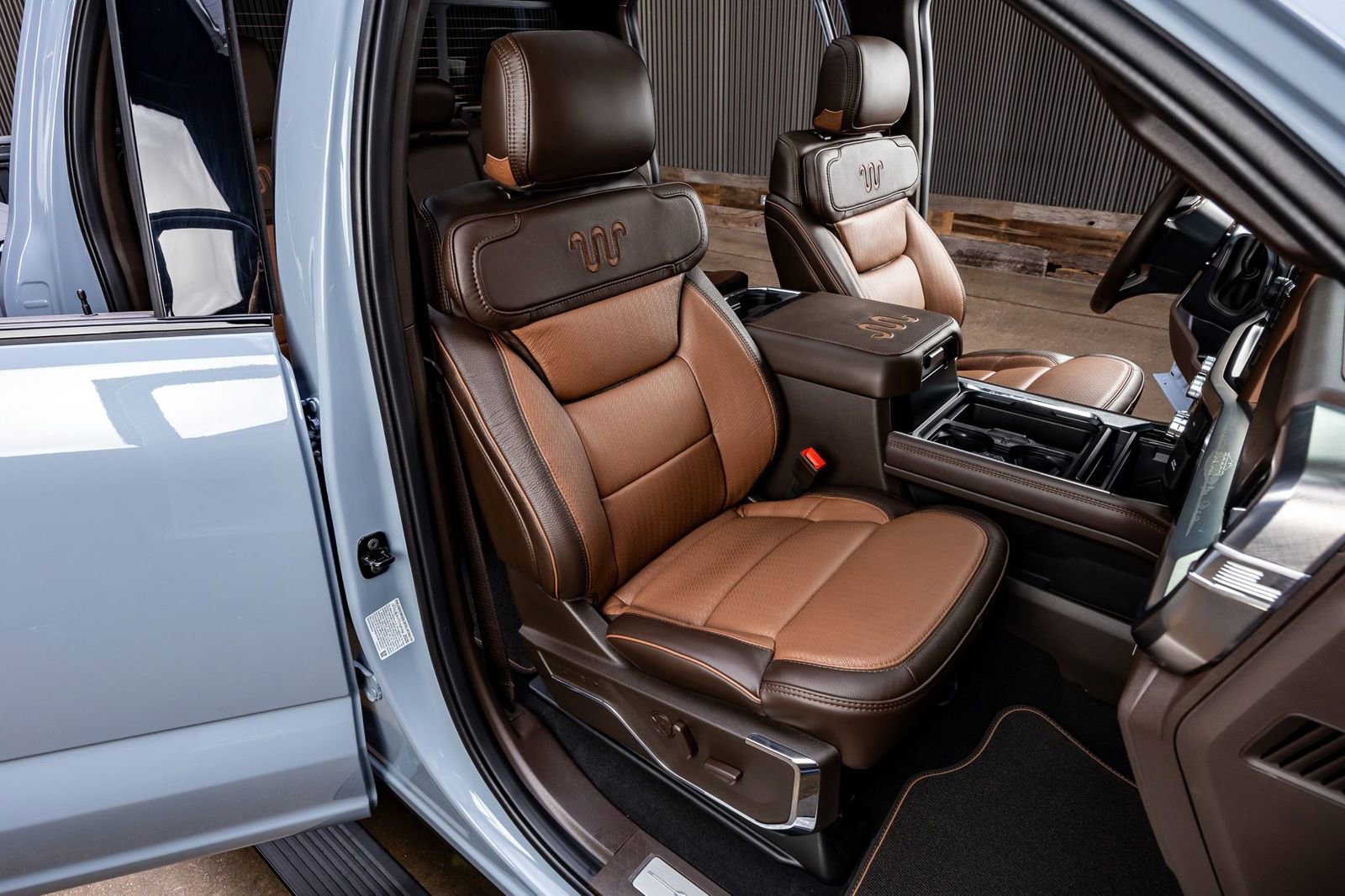 Used 2026 Ford F350 King Ranch w/ Chrome Package AWD/4WD image 29