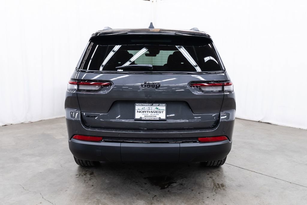 New 2025 Jeep Grand Cherokee L Limited w/ Trailer Tow Package image 5