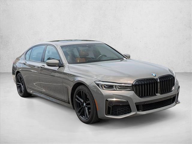 Used 2022 BMW 740i xDrive w/ M Sport Package AWD/4WD image 3
