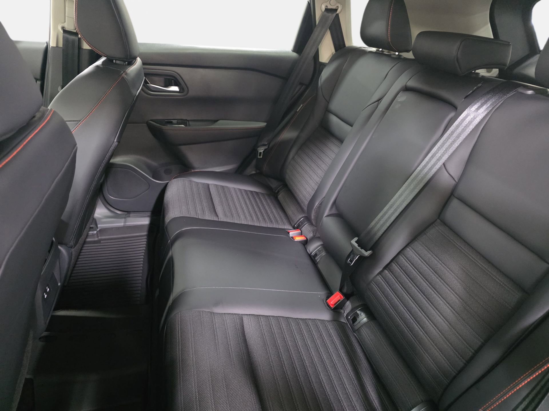 New 2026 Nissan Rogue SV image 14