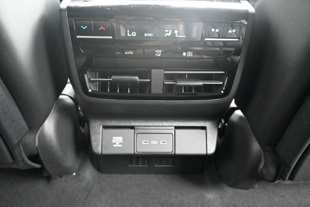 New 2026 Acura MDX w/ Technology Package FWD image 16