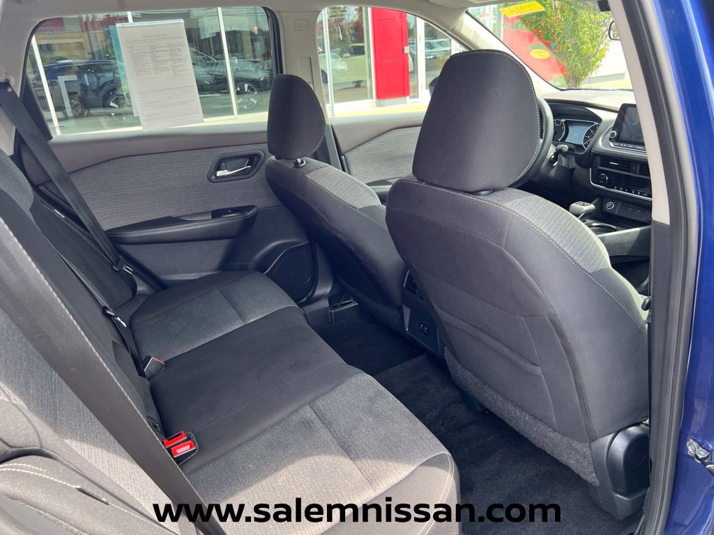 Used 2023 Nissan Rogue SV AWD/4WD image 21