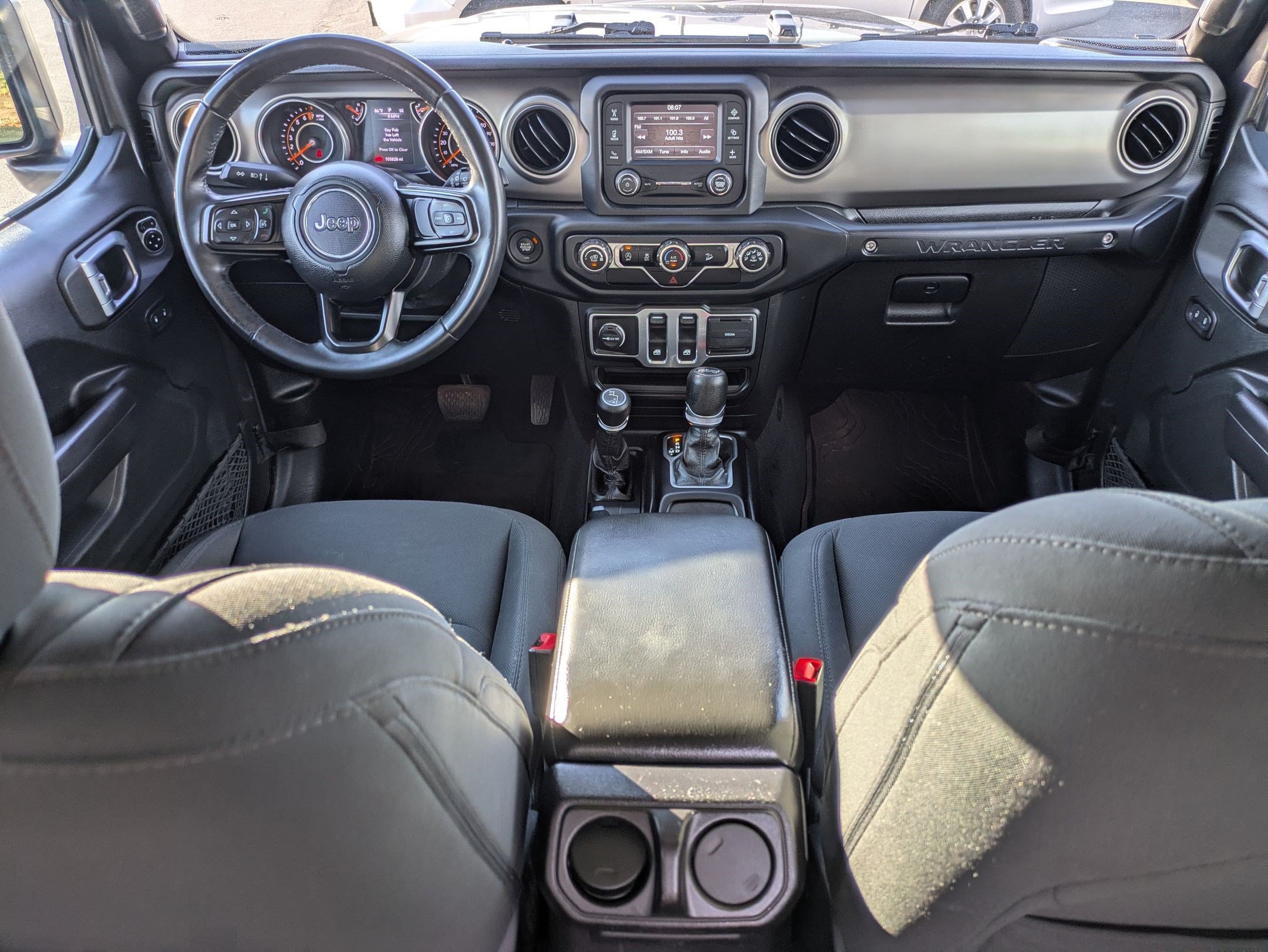 Used 2018 Jeep Wrangler Sport AWD/4WD image 28