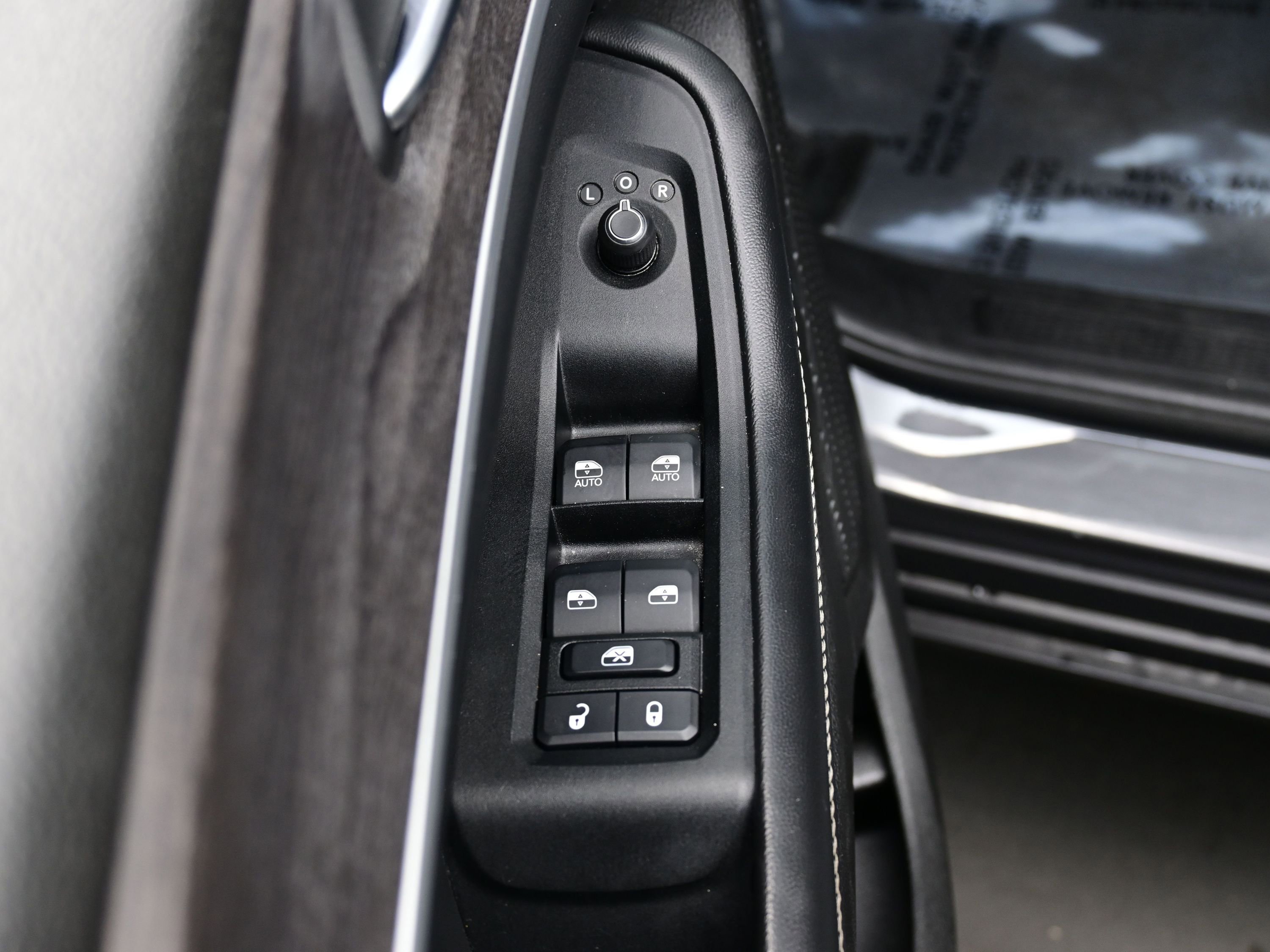 Used 2023 Jeep Grand Cherokee L Limited image 11