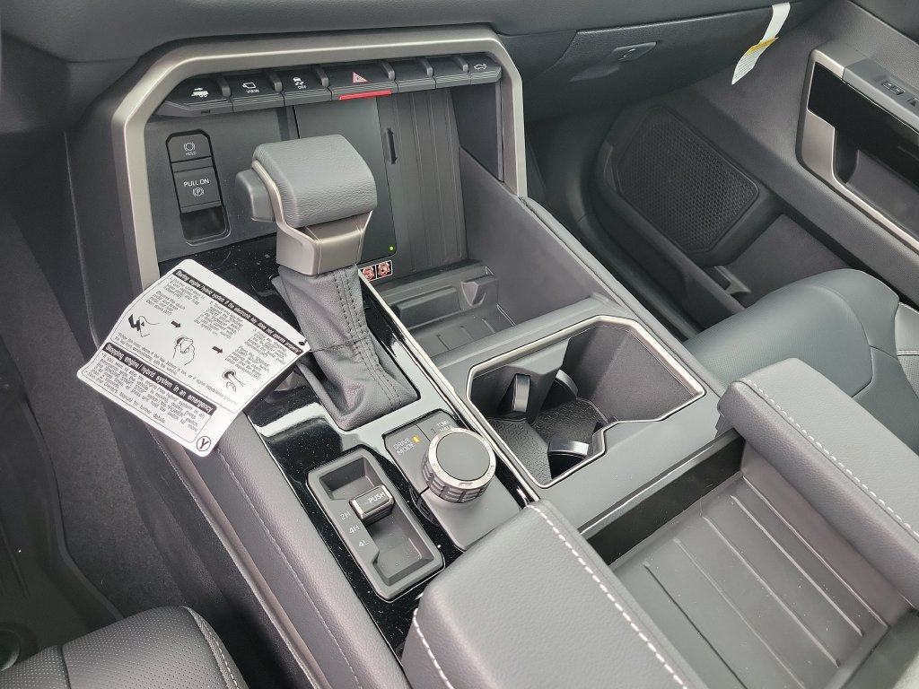 New 2026 Toyota Tundra Limited AWD/4WD image 18