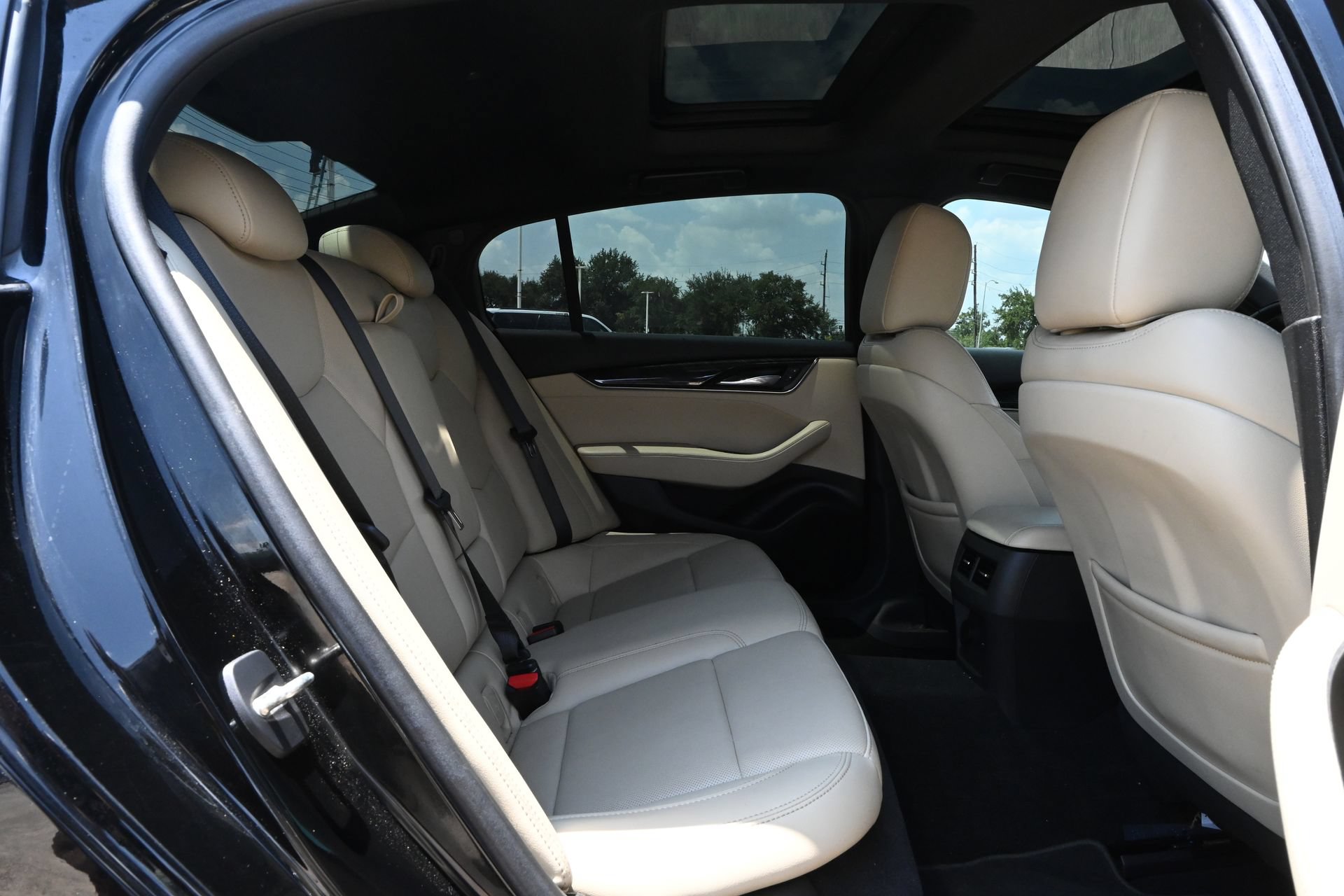 Used 2021 Cadillac CT5 Premium Luxury w/ Technology Package RWD image 21