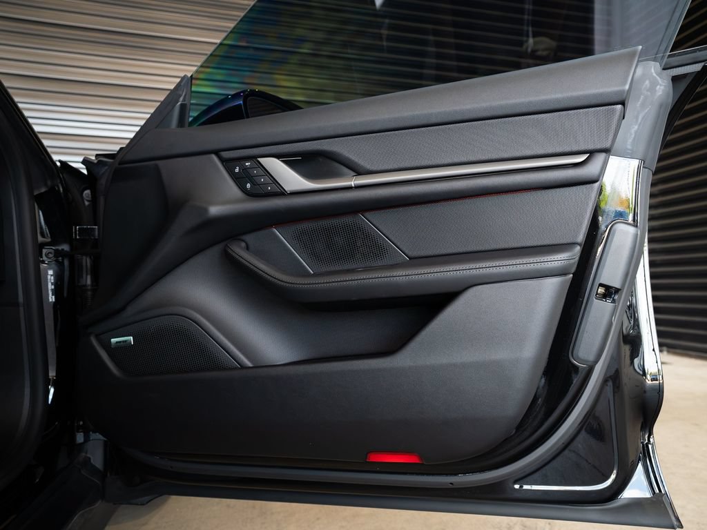 Certified 2025 Porsche Taycan RWD image 27