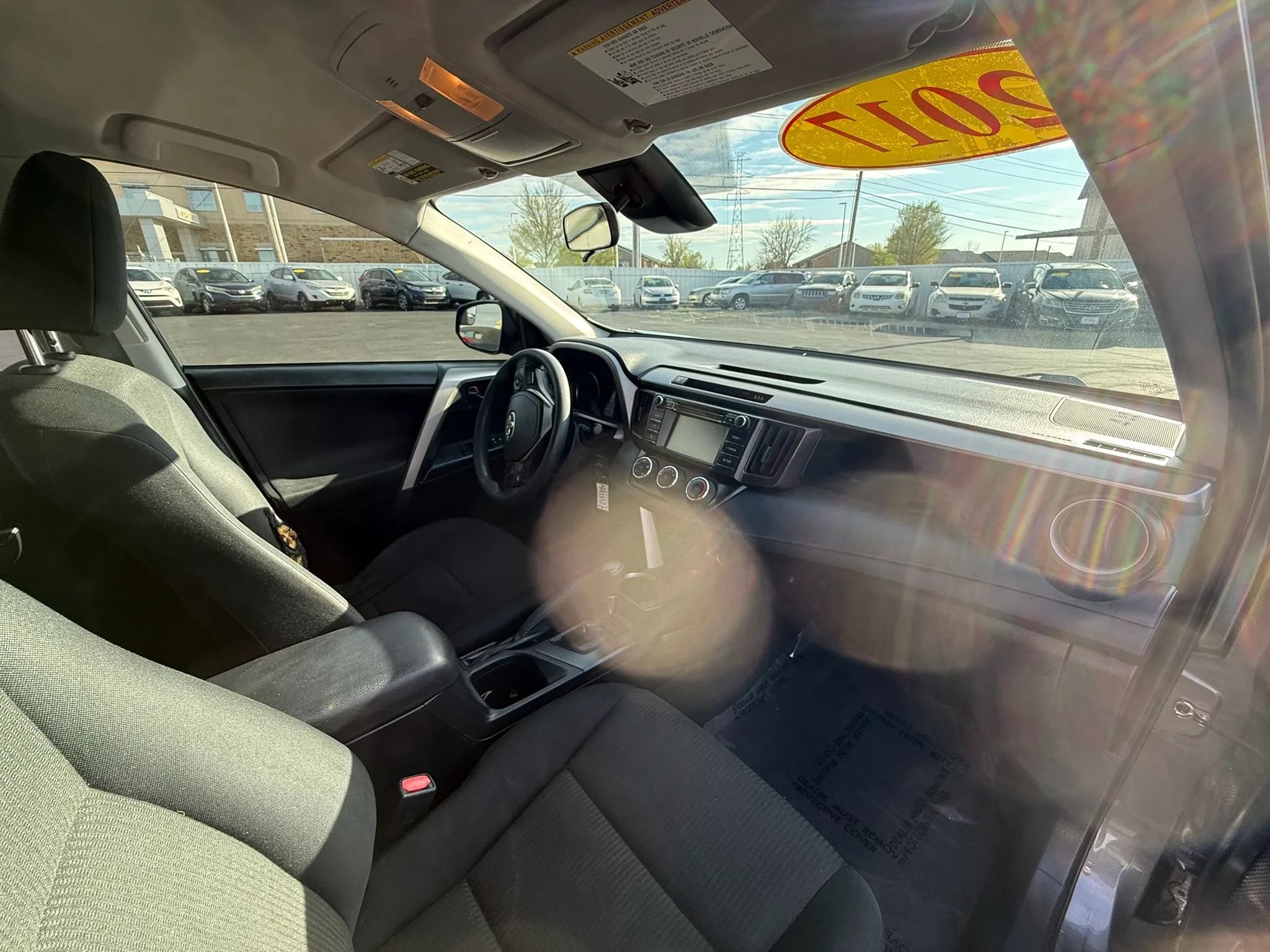 Used 2017 Toyota RAV4 LE FWD image 9
