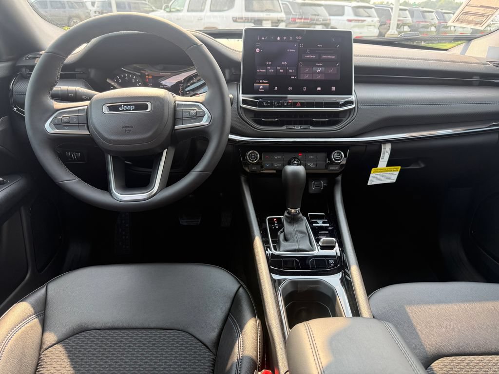 New 2026 Jeep Compass Latitude AWD/4WD image 7