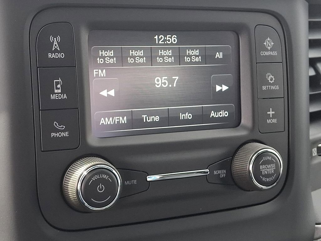 Used 2024 RAM 2500 Tradesman w/ Chrome Appearance Group image 15