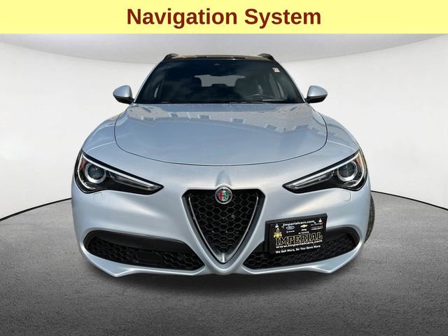 Used 2022 Alfa Romeo Stelvio Ti image 4