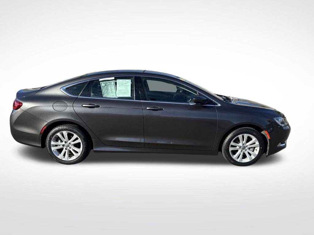 Used 2015 Chrysler 200 Limited FWD image 8