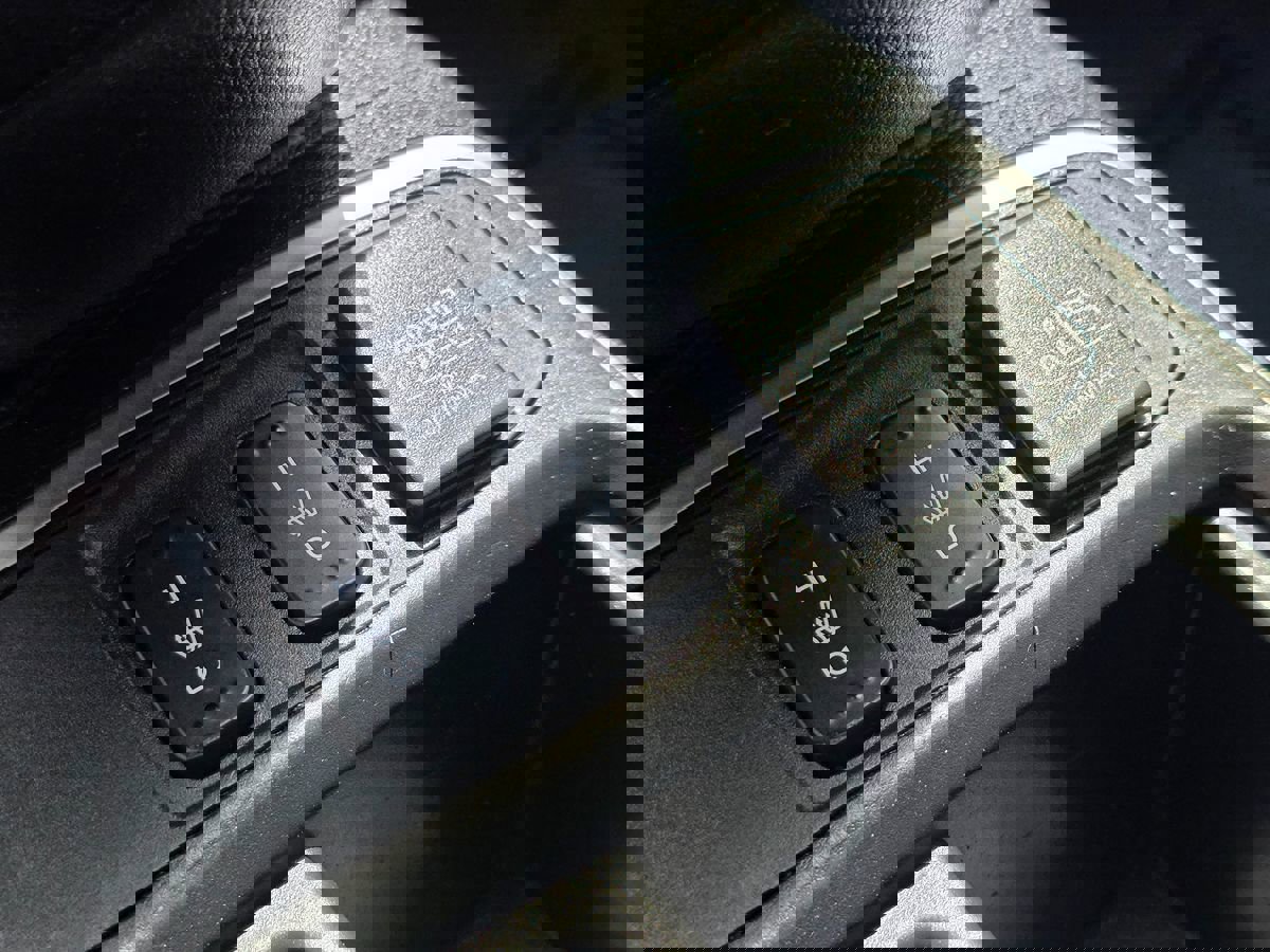 Used 2015 Honda CR-V Touring image 37