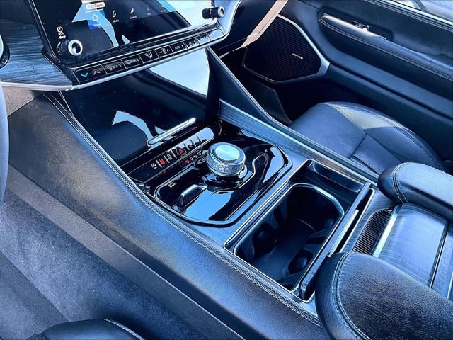 Used 2024 Jeep Wagoneer L Series II w/ Flexible Seating Group image 21