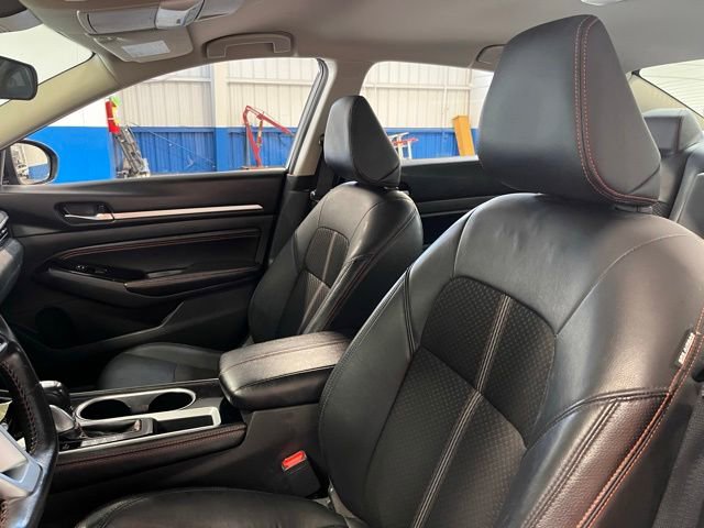 Used 2023 Nissan Altima 2.5 SR FWD image 23