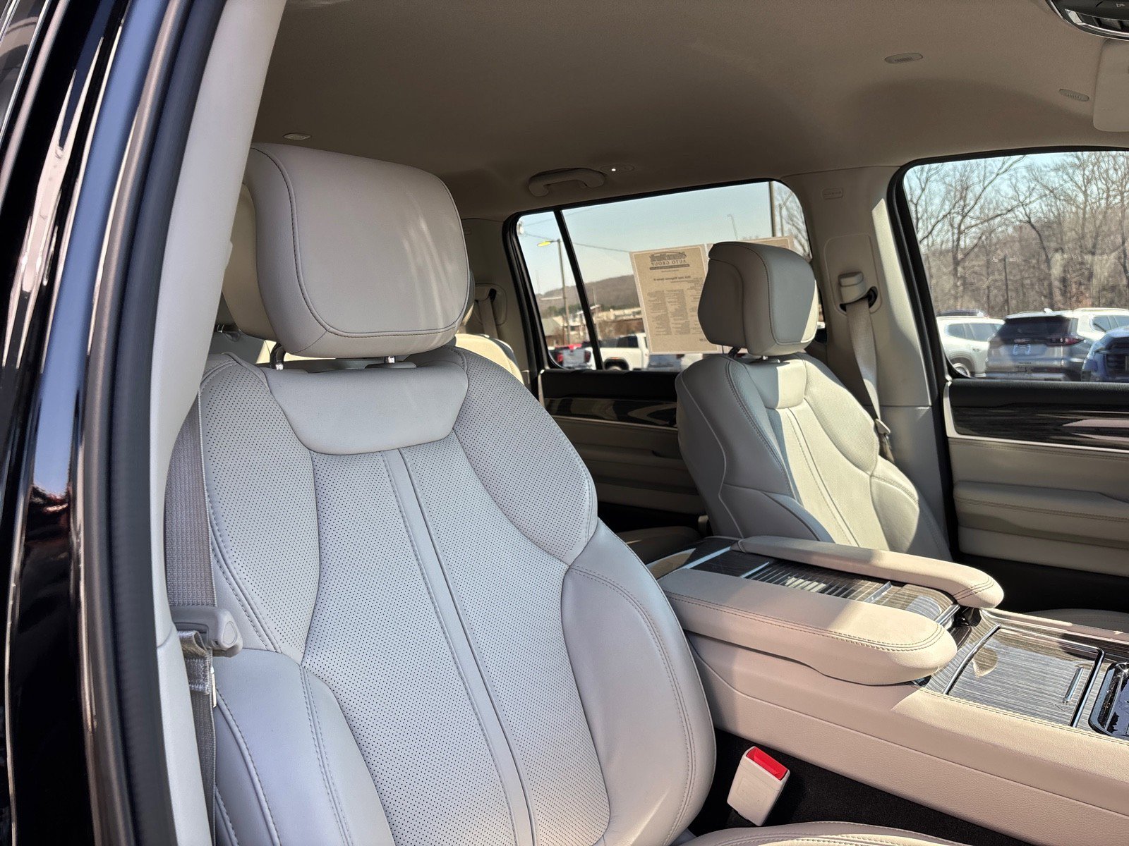 Used 2022 Jeep Wagoneer Series III w/ Flexible Seating Group image 56