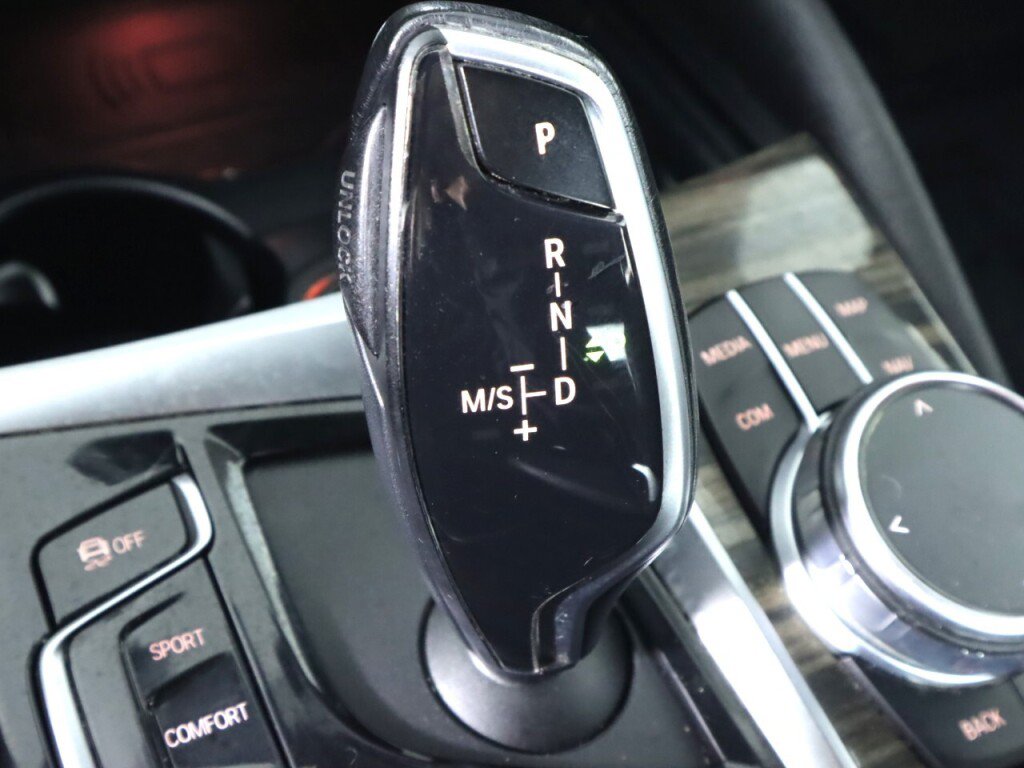 Used 2021 BMW 530i xDrive w/ Convenience Package AWD/4WD image 27