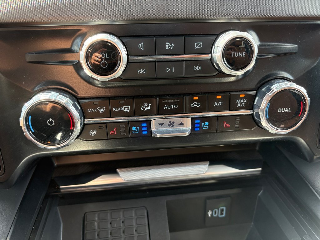 Used 2024 Ford F250 Platinum AWD/4WD image 17