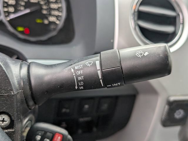 Used 2018 Toyota Tundra Platinum image 31