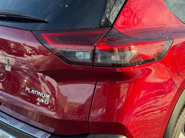 Used 2023 Nissan Rogue Platinum w/ Platinum Premium Package image 6