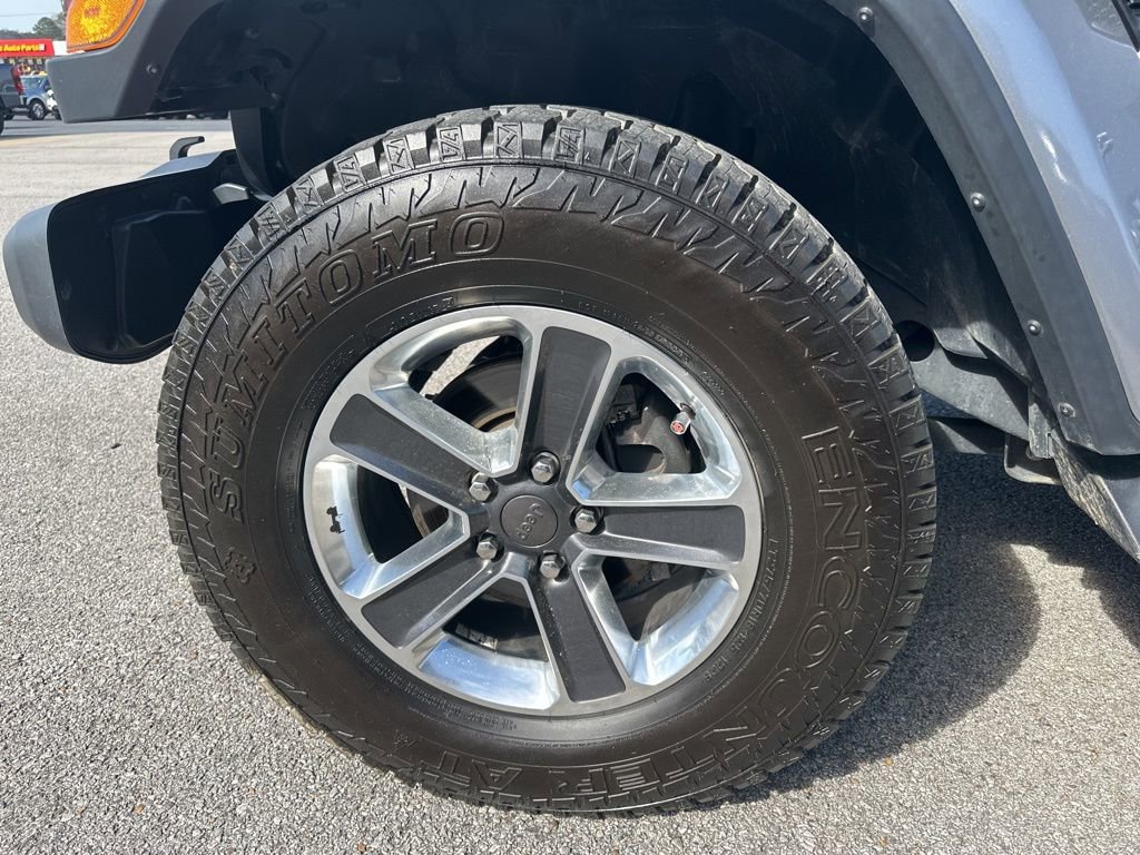 Used 2019 Jeep Wrangler Unlimited Sahara image 7