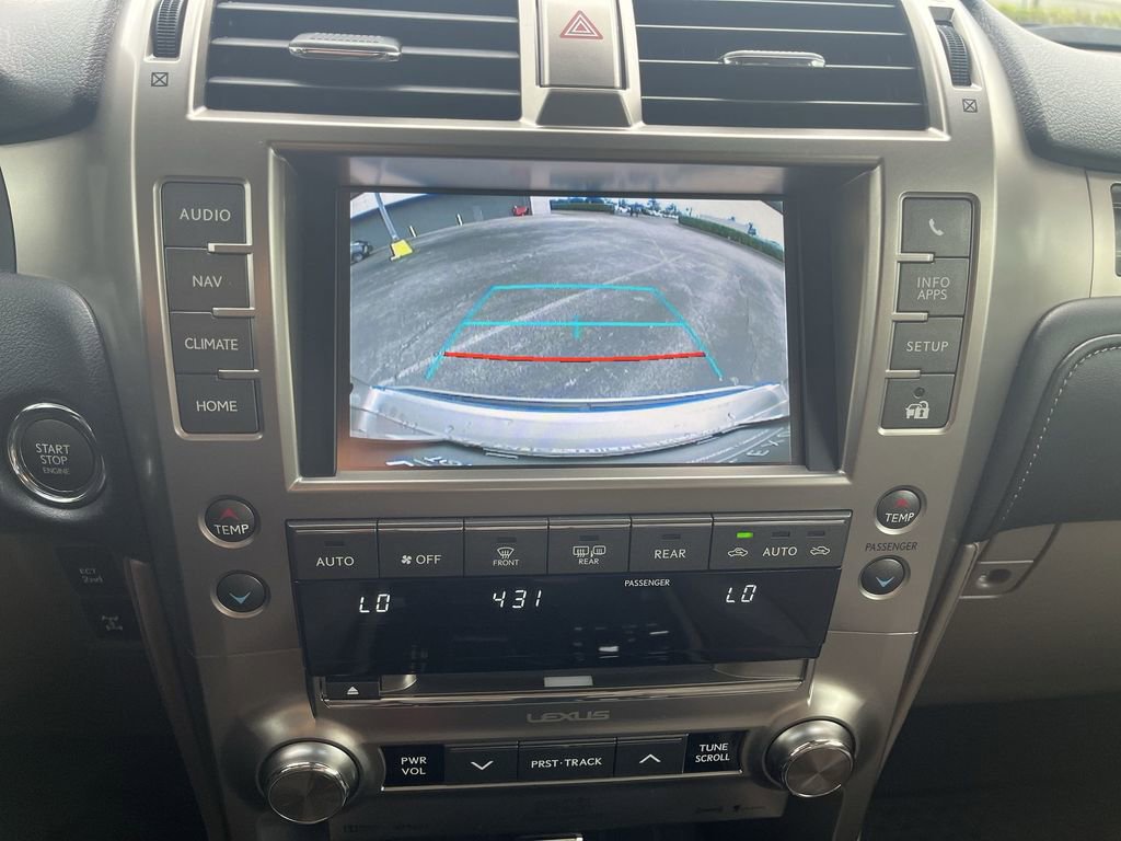 Used 2021 Lexus GX 460 Premium w/ Accessory Package image 24