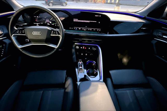 Used 2025 Audi Q5 Premium w/ Premium Plus AWD/4WD image 15