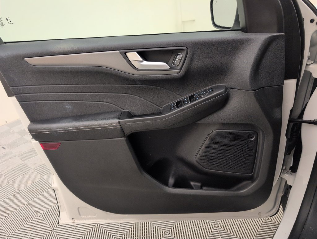 Used 2023 Ford Escape SE FWD image 32