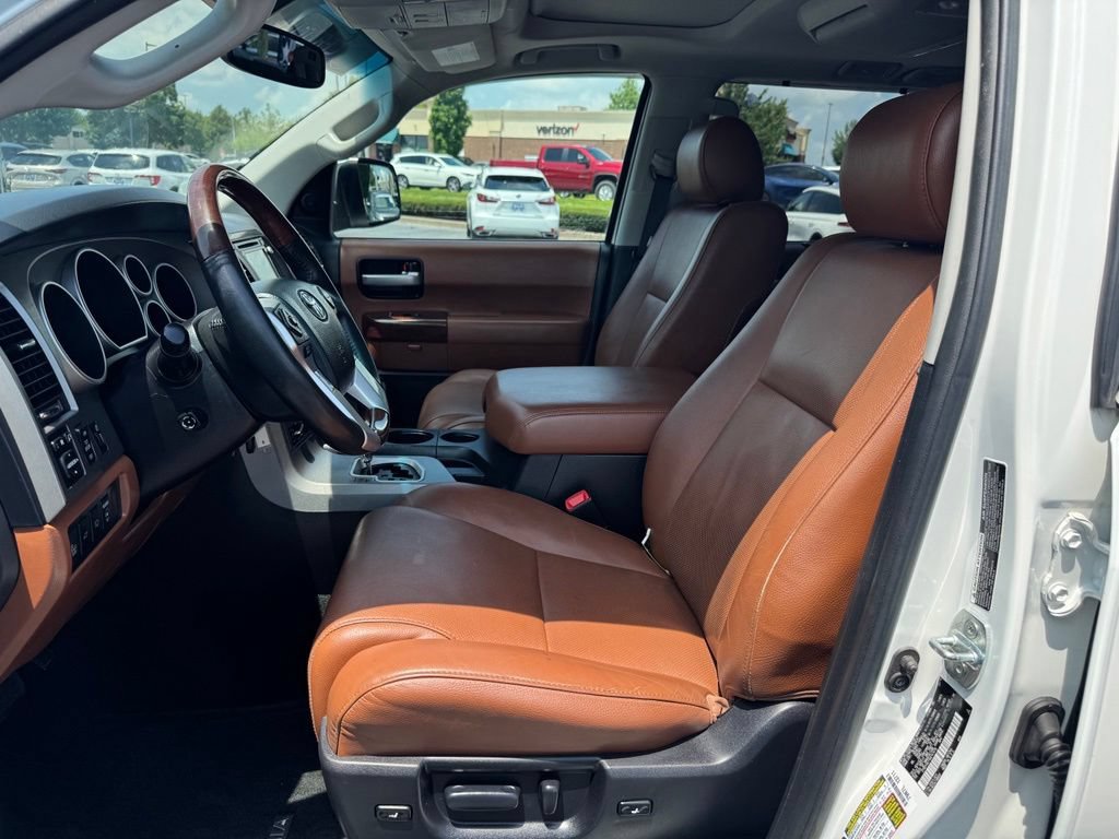 Used 2016 Toyota Sequoia Platinum AWD/4WD image 23