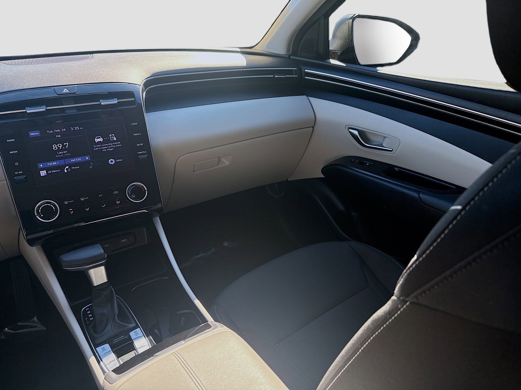 Used 2023 Hyundai Tucson SE image 19