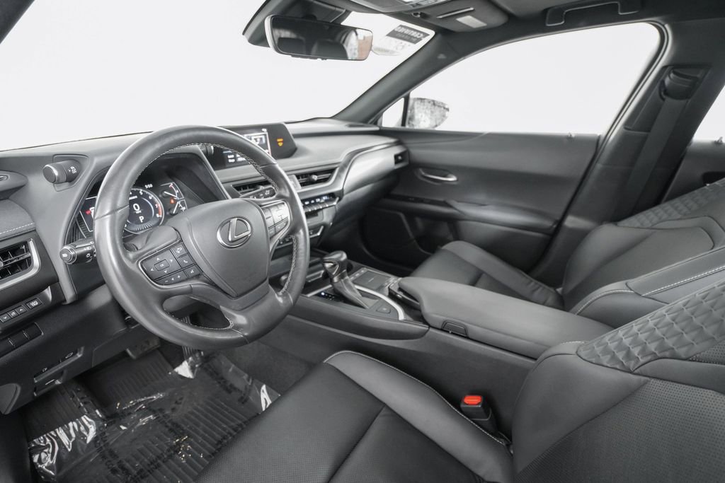 Certified 2020 Lexus UX 200 w/ Premium Package image 10