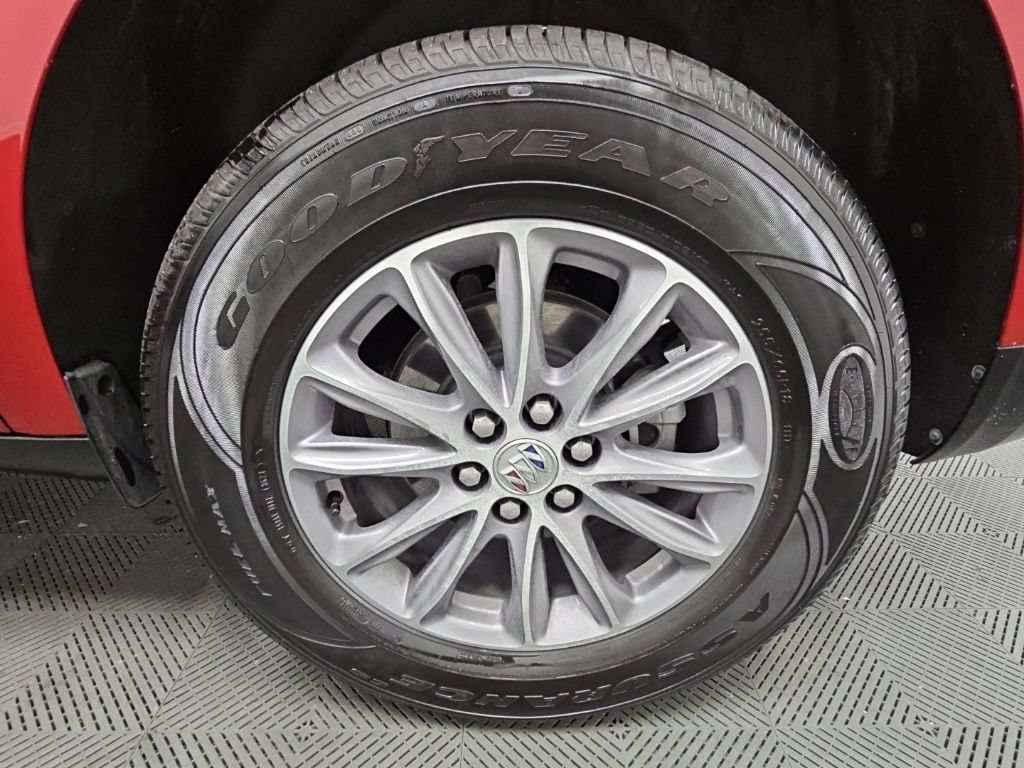 Used 2024 Buick Enclave Essence FWD image 43