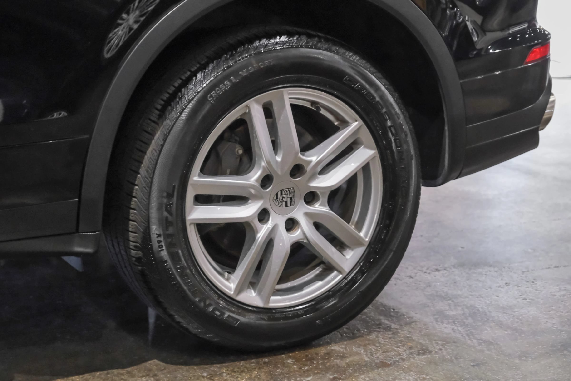 Used 2018 Porsche Cayenne AWD/4WD image 55