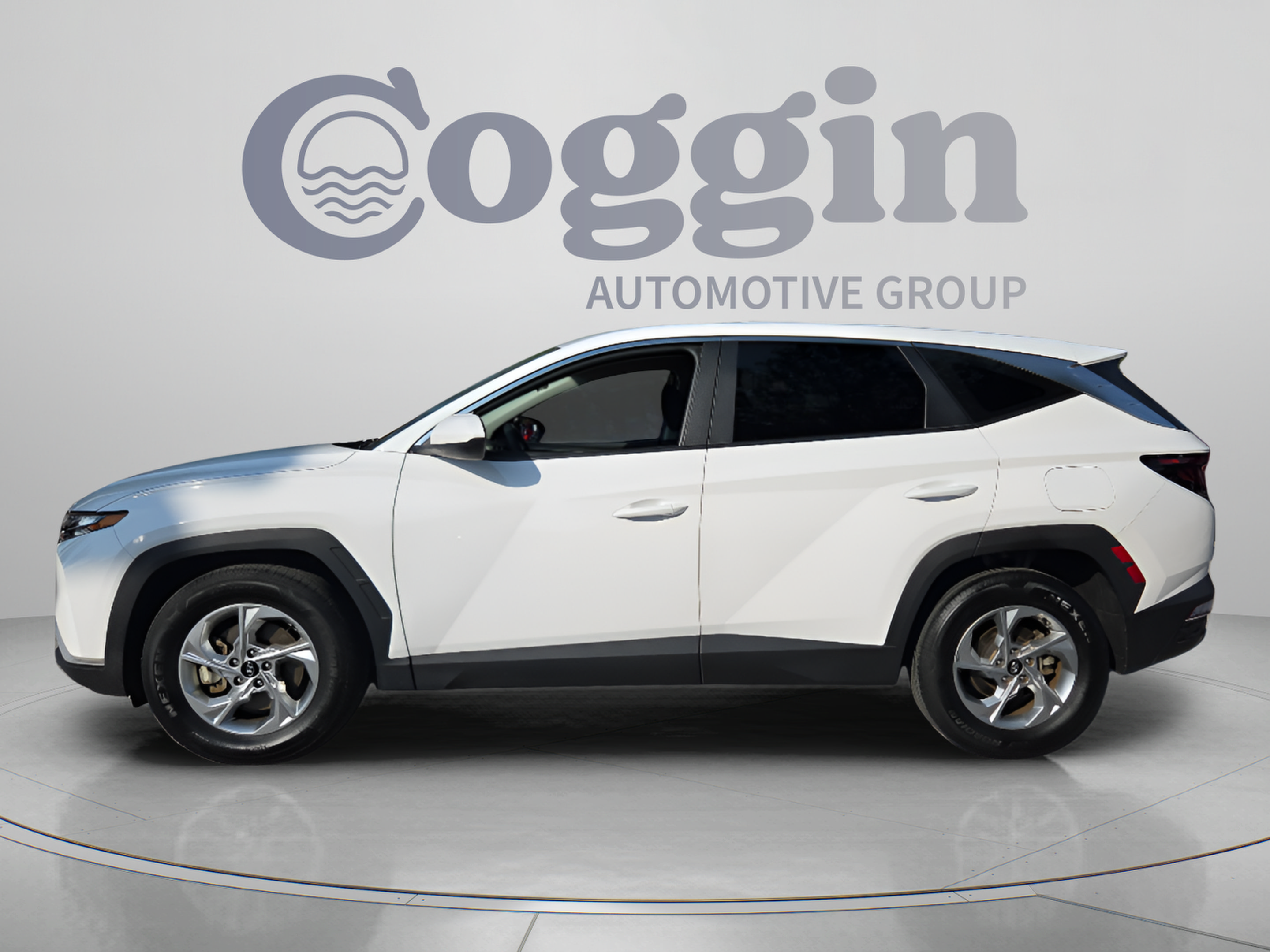 Used 2024 Hyundai Tucson SE FWD image 2