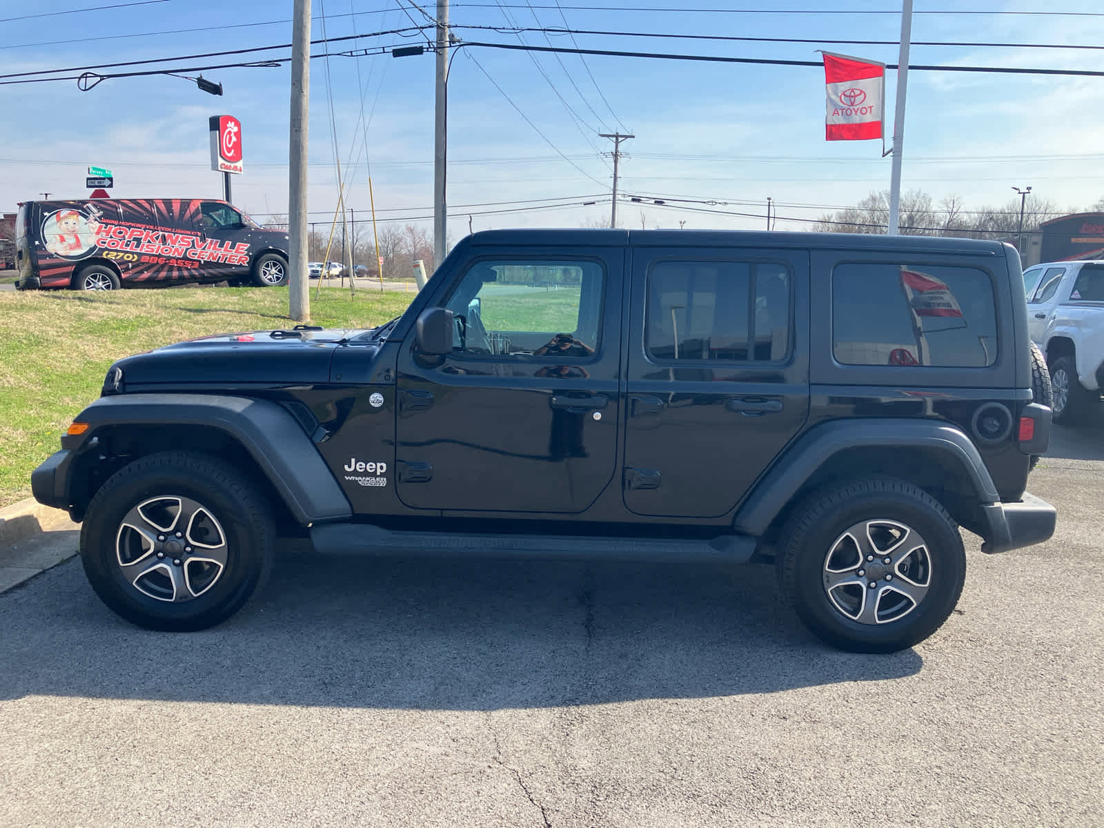 Used 2020 Jeep Wrangler Unlimited Sport S AWD/4WD image 4