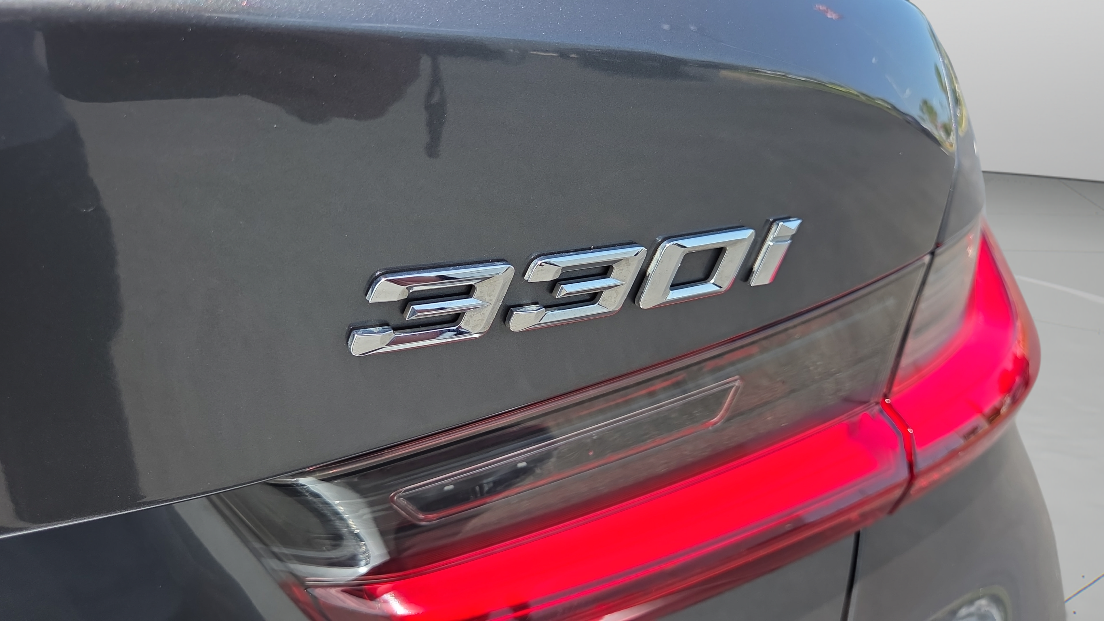 Used 2022 BMW 330i Sedan w/ Driving Assistance Package RWD image 37