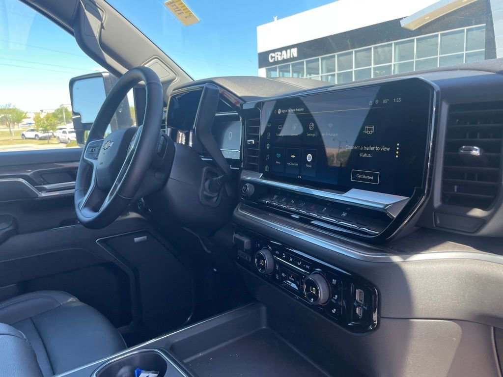 Used 2025 Chevrolet Silverado 2500 LTZ w/ LTZ Convenience Package image 30
