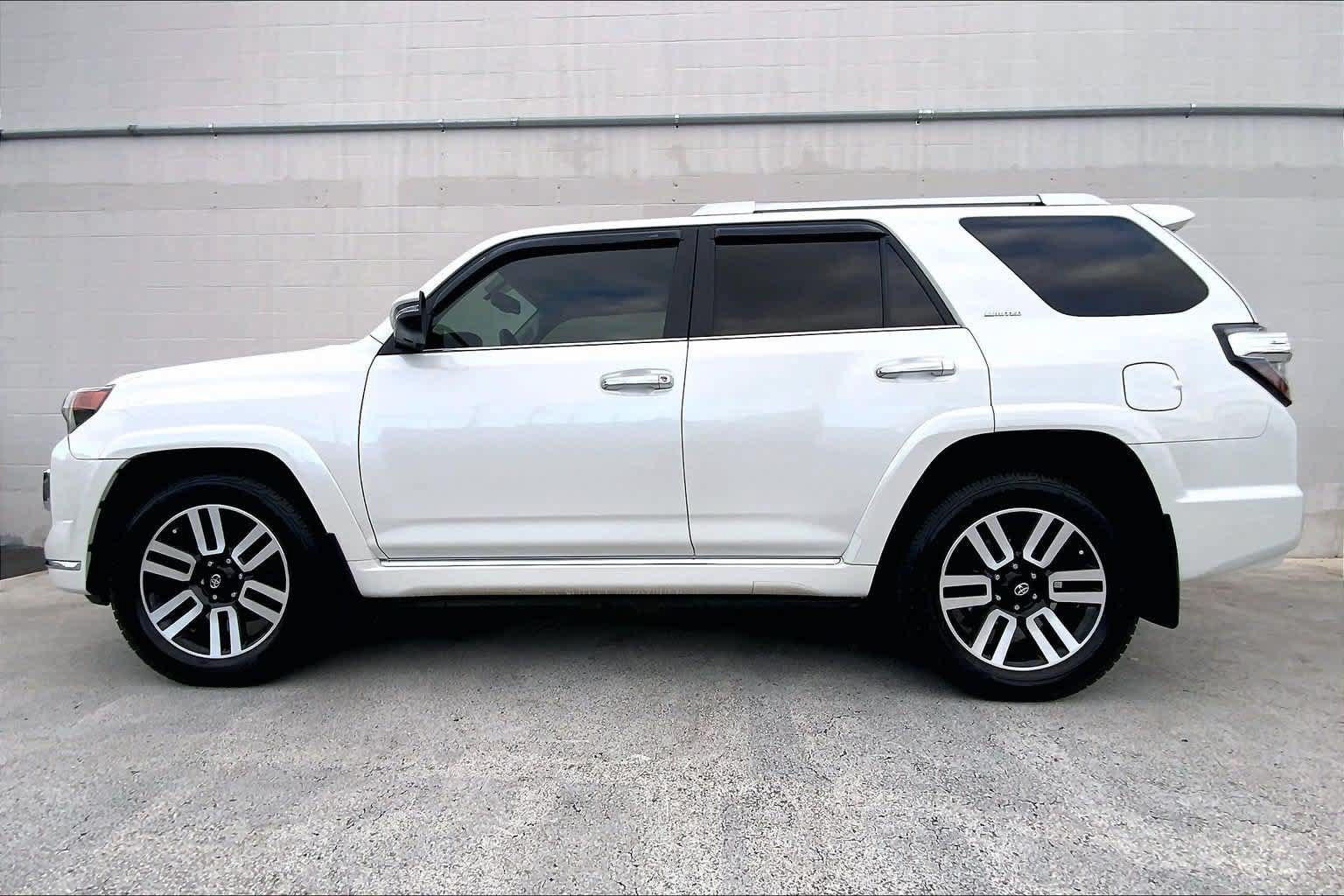 Used 2019 Toyota 4Runner Limited RWD image 3