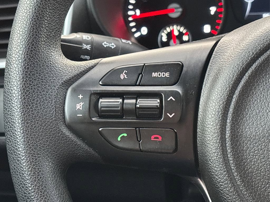 Used 2016 Kia Sorento LX image 32