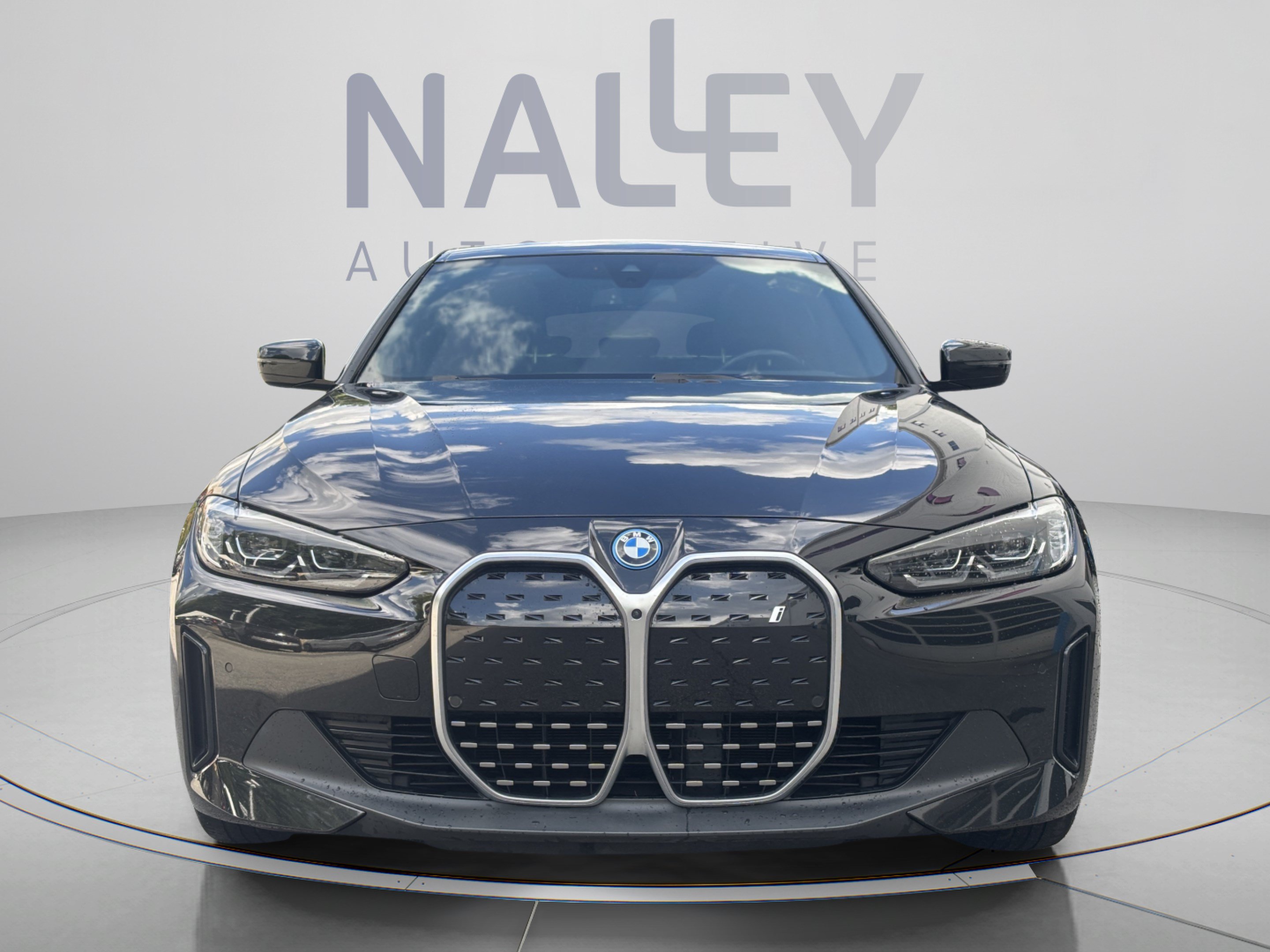 Used 2023 BMW i4 eDrive35 w/ Premium Package RWD image 6