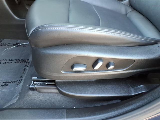Certified 2024 Cadillac XT6 Sport w/ Technology Package AWD/4WD image 13