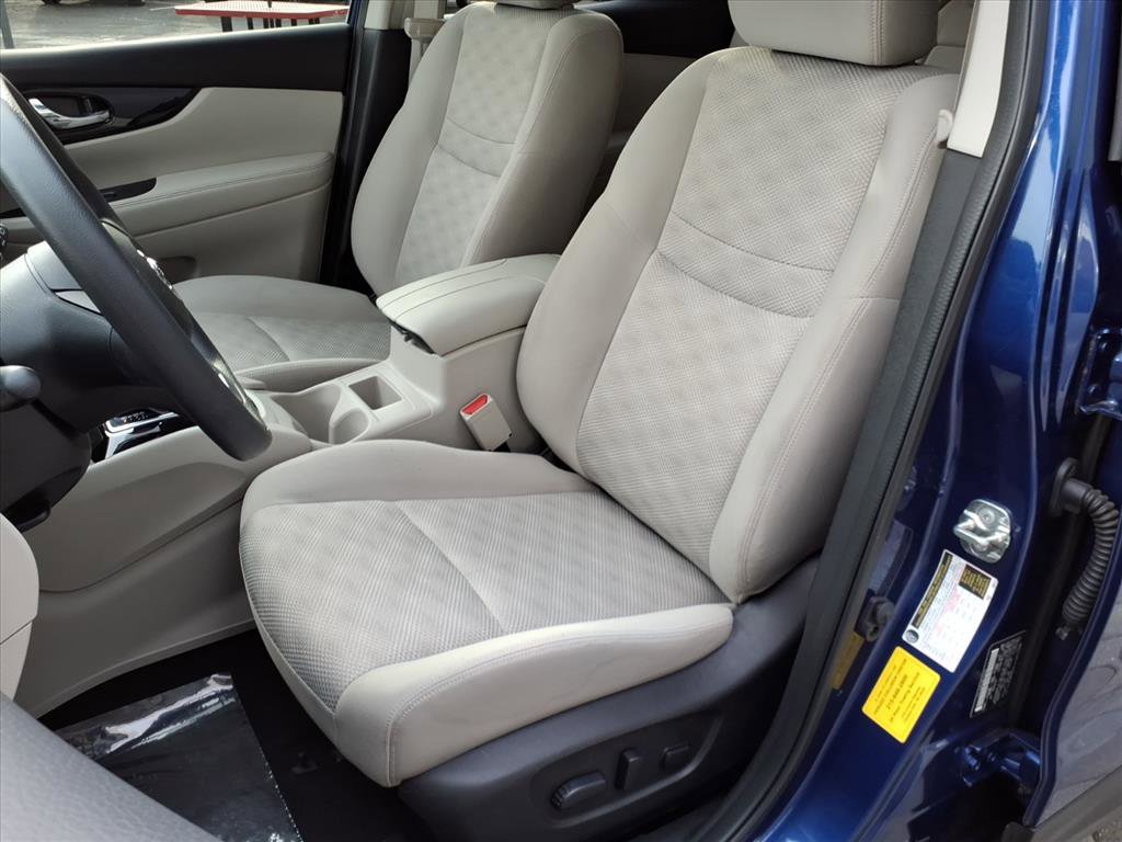 Certified 2020 Nissan Rogue Sport SV image 15