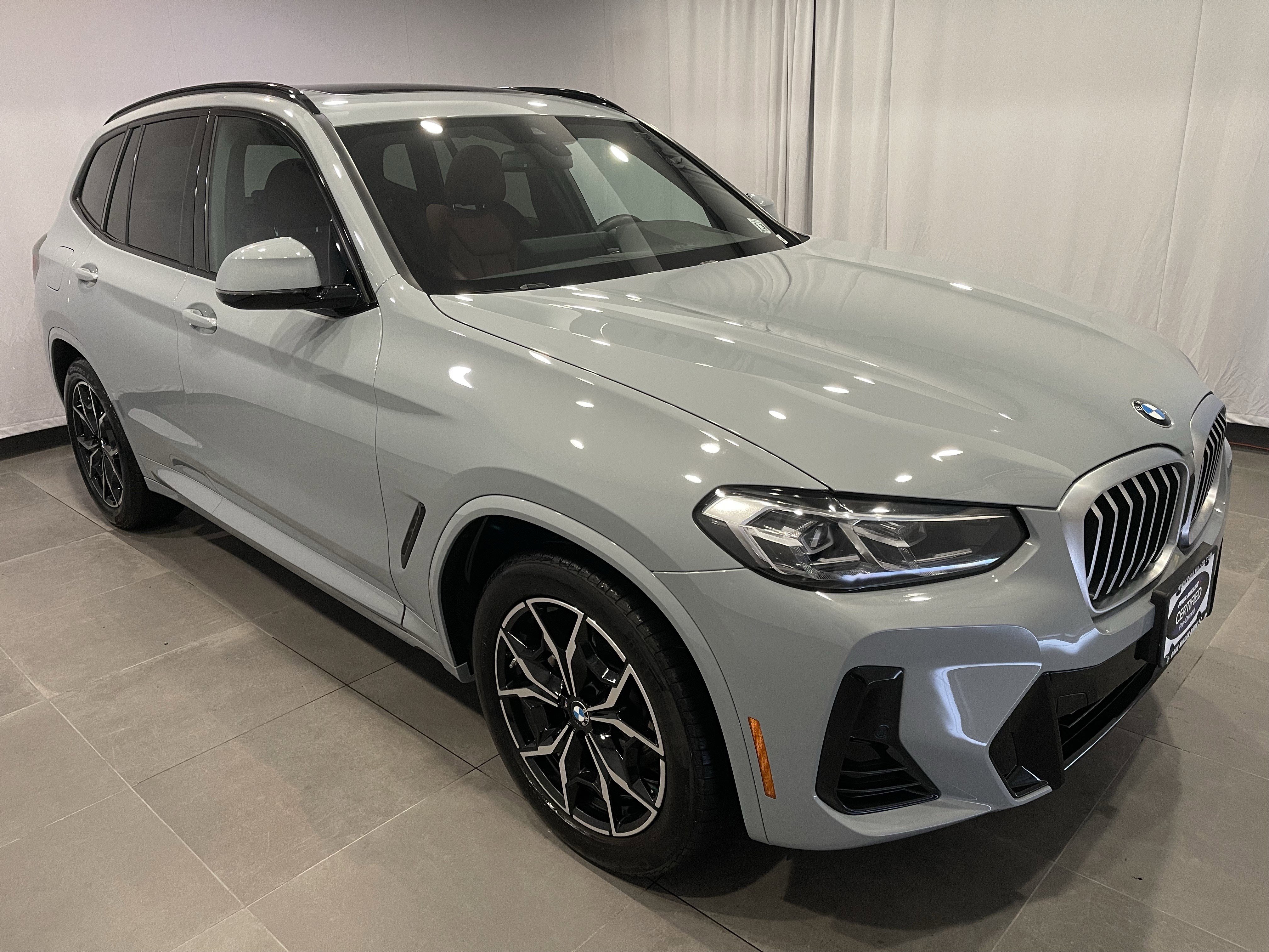 Certified 2023 BMW X3 xDrive30i w/ M Sport Package image 3